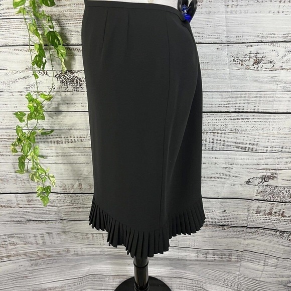 Jones Studio Skirt size 4 Classic Black Straight Knee Kick Pleats Modest Career - Picture 8 of 10